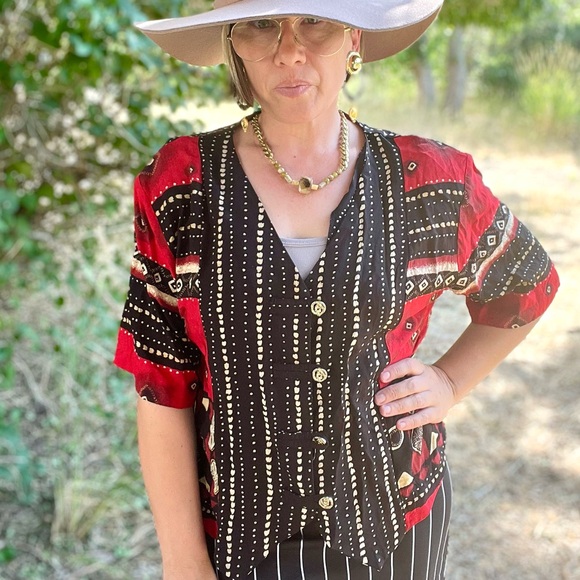 Vintage Rayon Cropped Gold Tone Button Blouse With Shoulder Pads - Picture 3 of 8